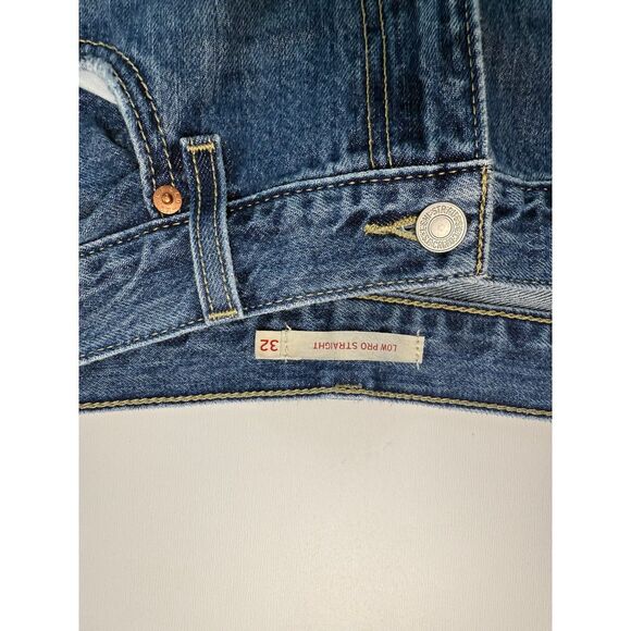 Levi's Low Pro Straight Jeans Medium Wash Distressed Knees Denim Size 32 - Picture 2 of 7